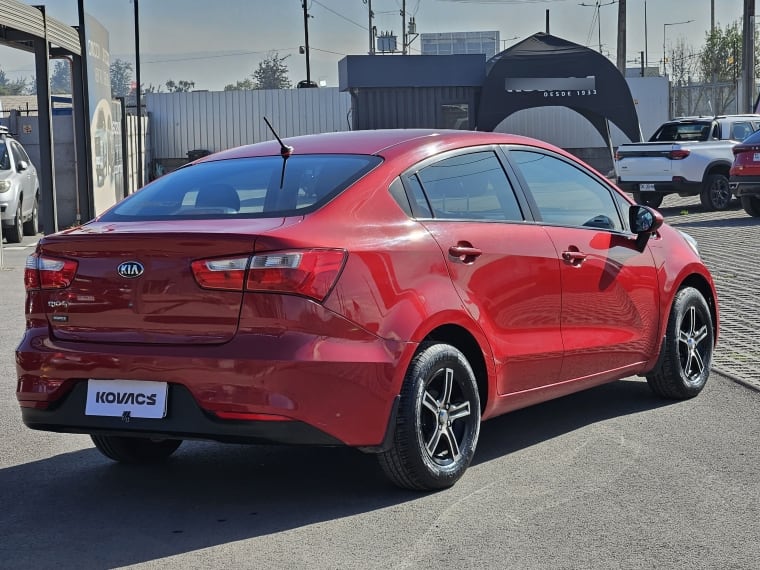 Kia Rio 4 Ex Mt 1.4 año 2015