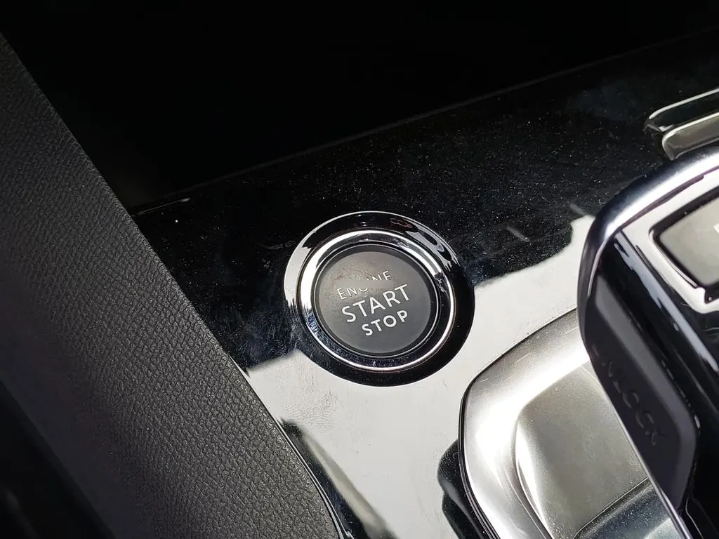 Peugeot 3008 Gt año 2024