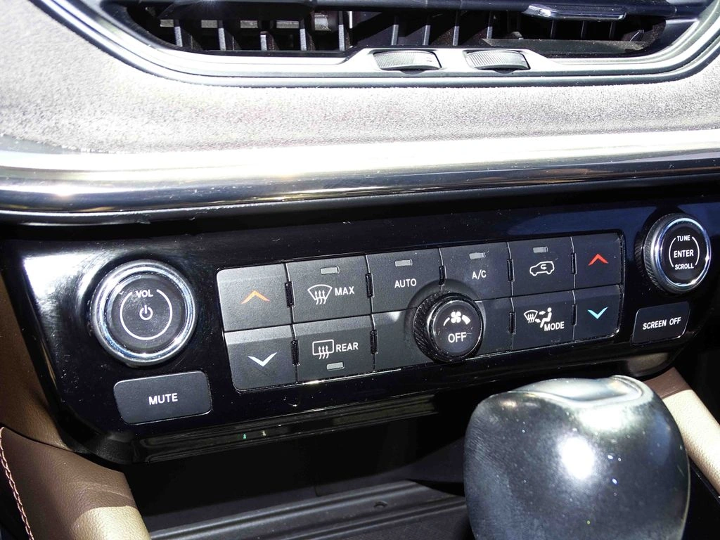 Jeep Commander Overland año 2022
