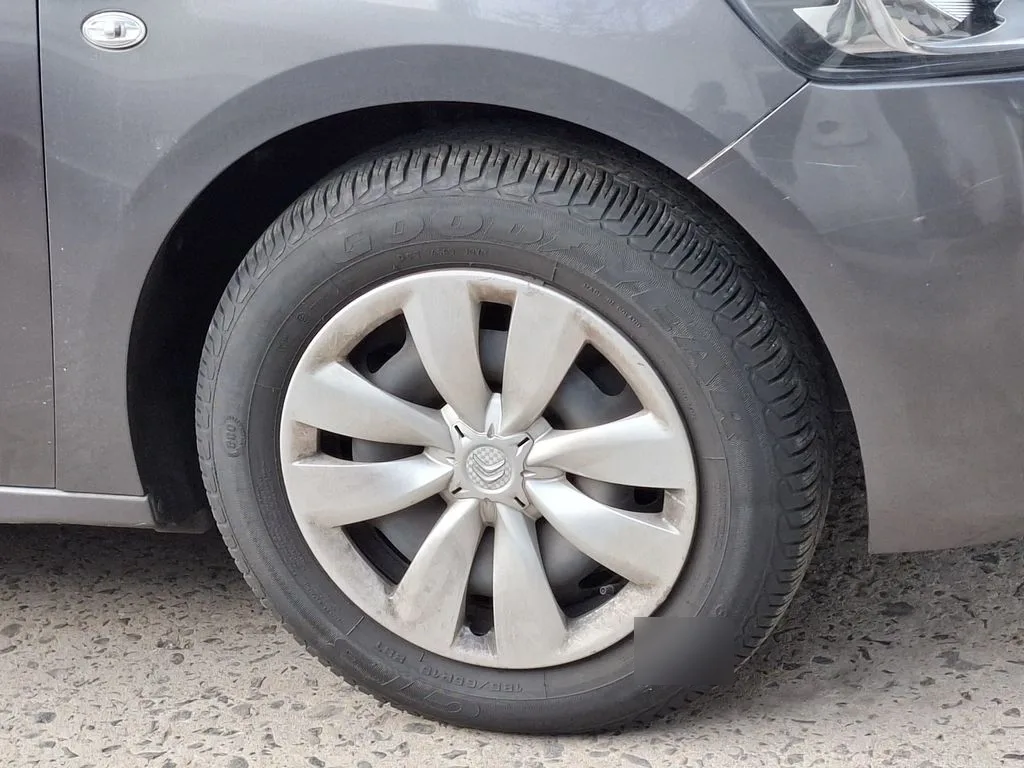 Citroen C-Elysee 1.2 Puretech Feel 4x2 82 Bvm Mt 4p año 2019