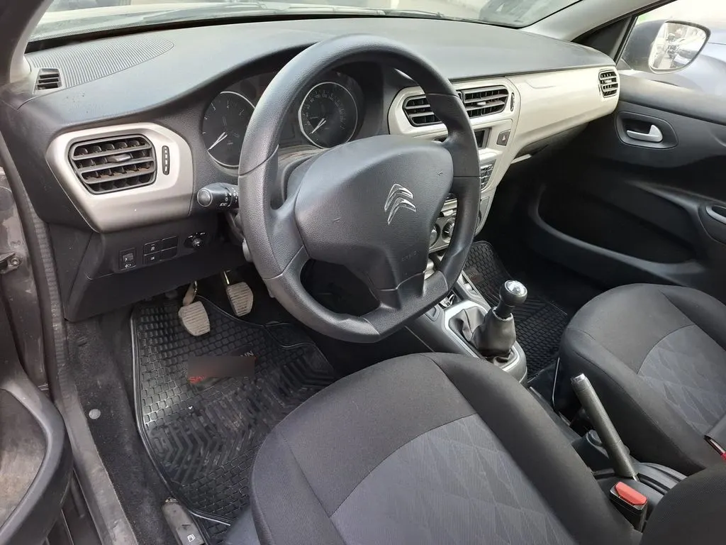 Citroen C-Elysee 1.2 Puretech Feel 4x2 82 Bvm Mt 4p año 2019