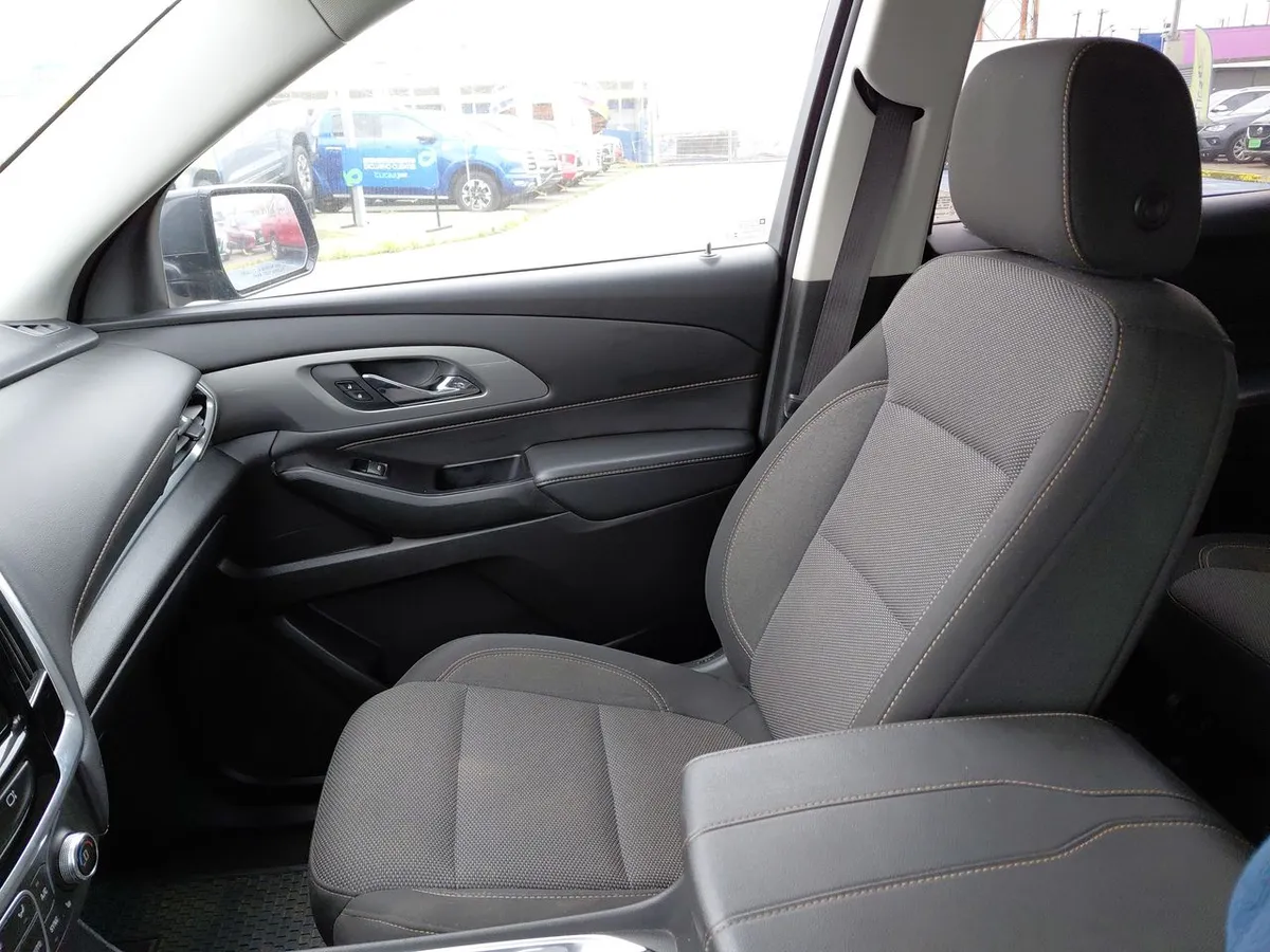 Chevrolet Traverse 3.6l Lt Awd Ii At 5p año 2020