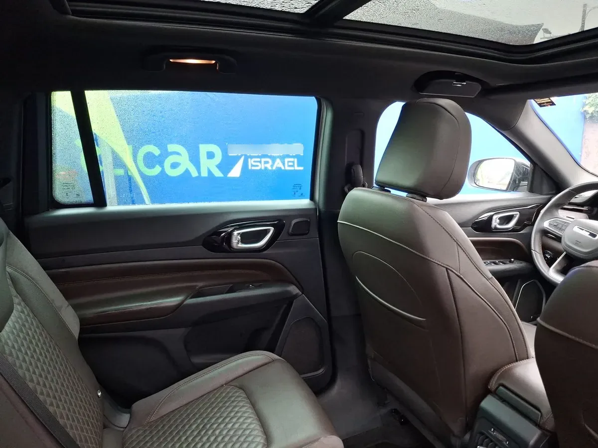 Jeep Commander 2.0t Overland Td380 Dies 4x4 9at 5p año 2023