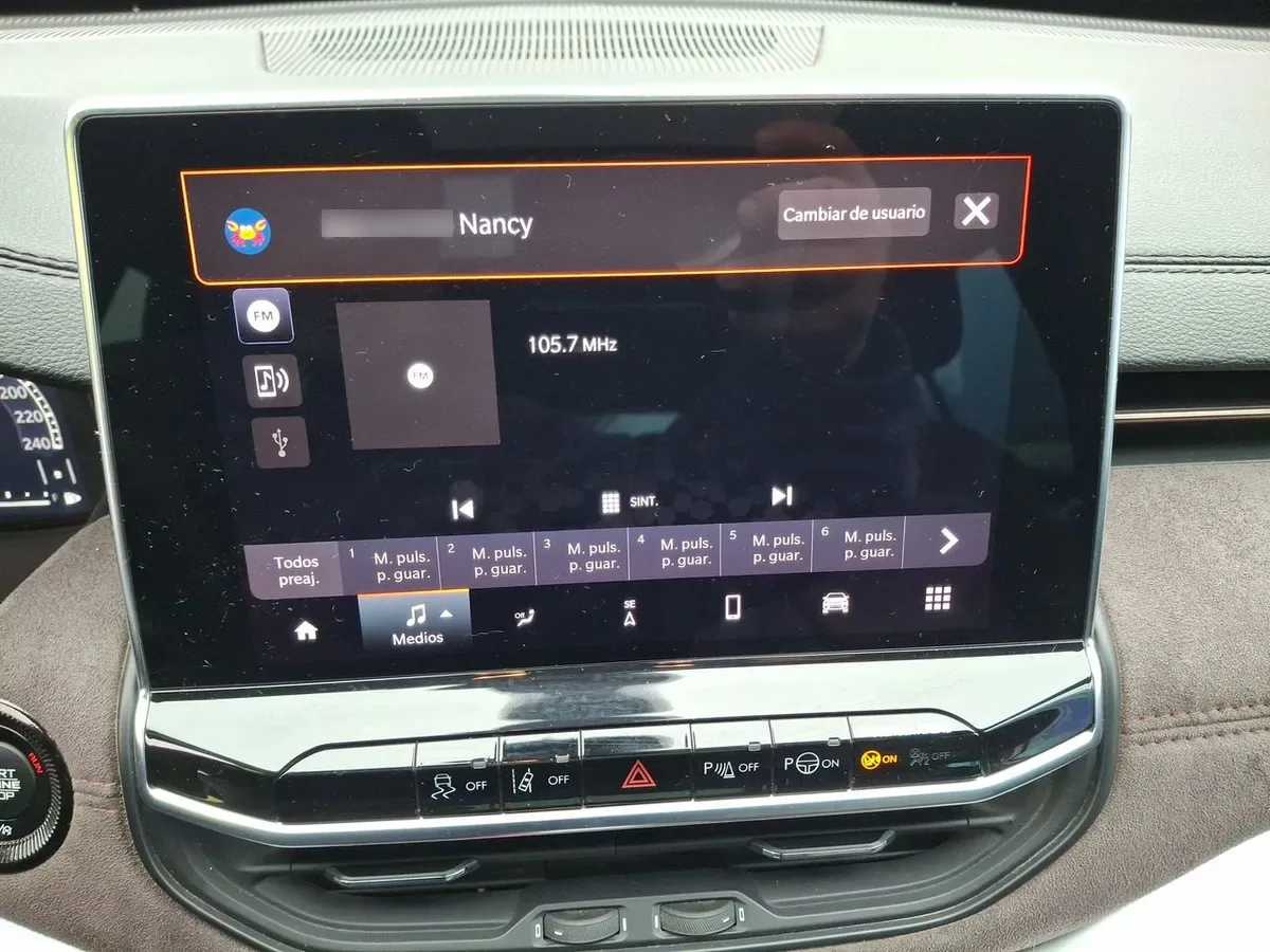 Jeep Commander 2.0t Overland Td380 Dies 4x4 9at 5p año 2023