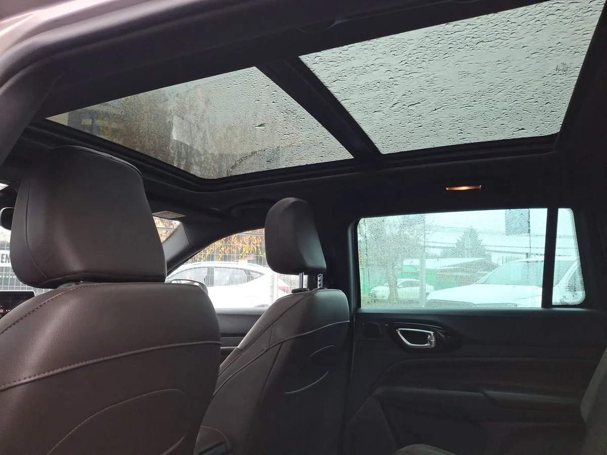 Jeep Commander 2.0t Overland Td380 Dies 4x4 9at 5p año 2023