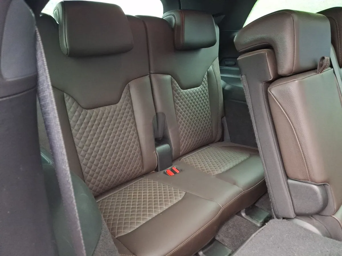 Jeep Commander 2.0t Overland Td380 Dies 4x4 9at 5p año 2023
