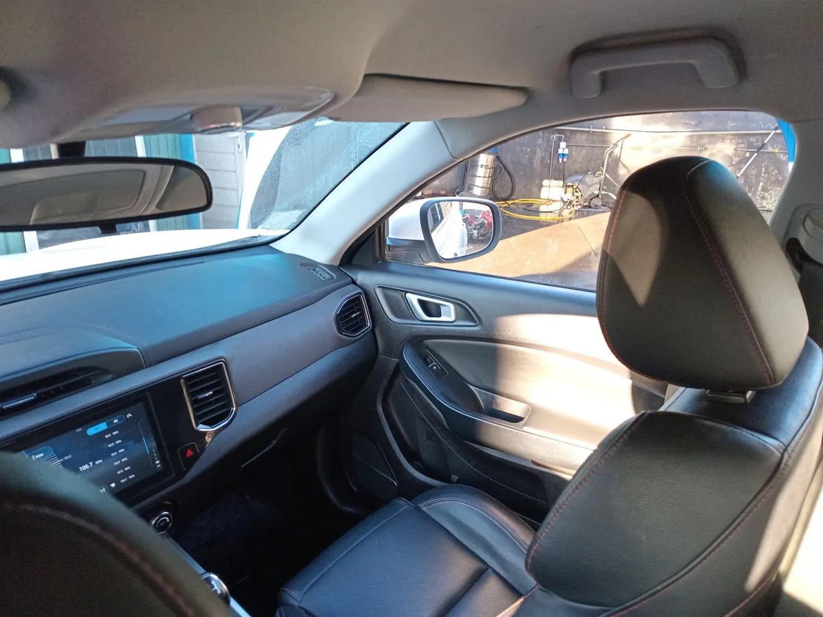 Chery Tiggo 3 1.5 Gls 4x2 5mt 5p año 2021