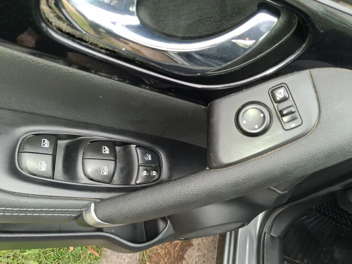 Nissan Qashqai 2.0 Exclusive 4x4 Cvt At 5p año 2022