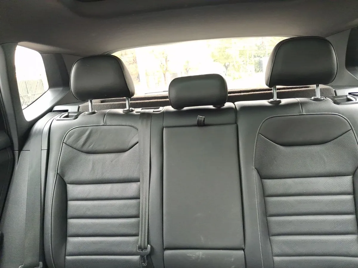 Volkswagen Taos 1.4 Tsi Highline 4x2 At 5p año 2025