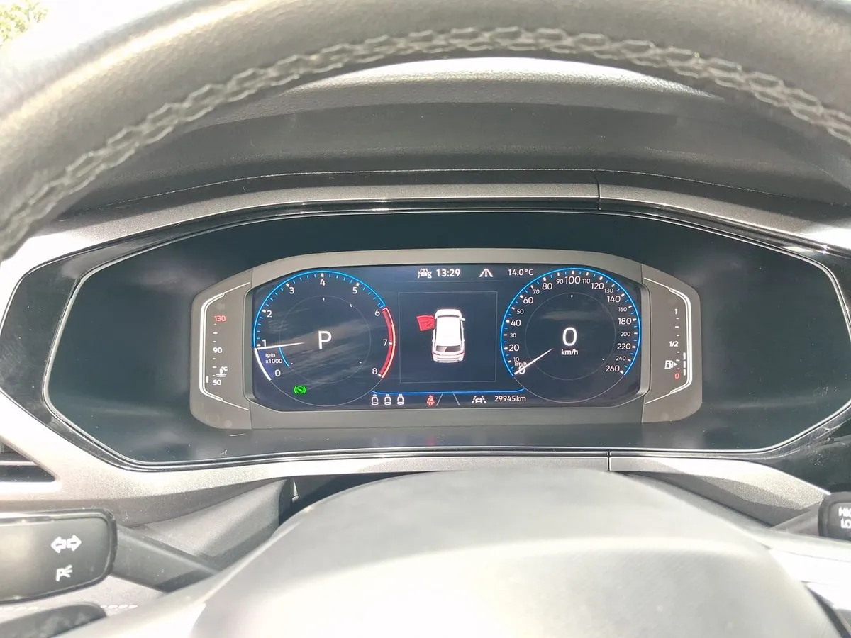 Volkswagen Taos 1.4 Tsi Highline 4x2 At 5p año 2025
