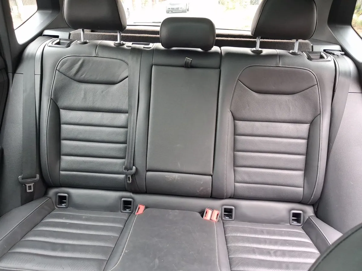 Volkswagen Taos 1.4 Tsi Highline 4x2 At 5p año 2025