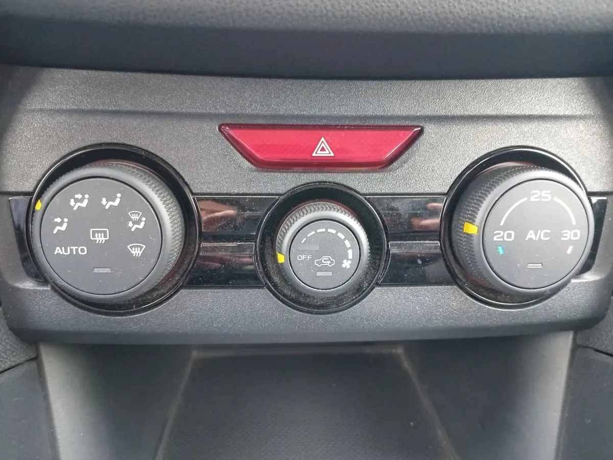 Subaru Xv 2.0i Awd Cvt At 5p año 2022