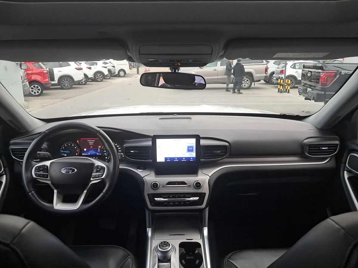 Ford Explorer 2.3 Ecoboost Xlt 4x2 At 5p año 2023