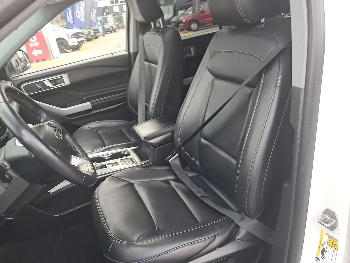 Ford Explorer 2.3 Ecoboost Xlt 4x2 At 5p año 2023
