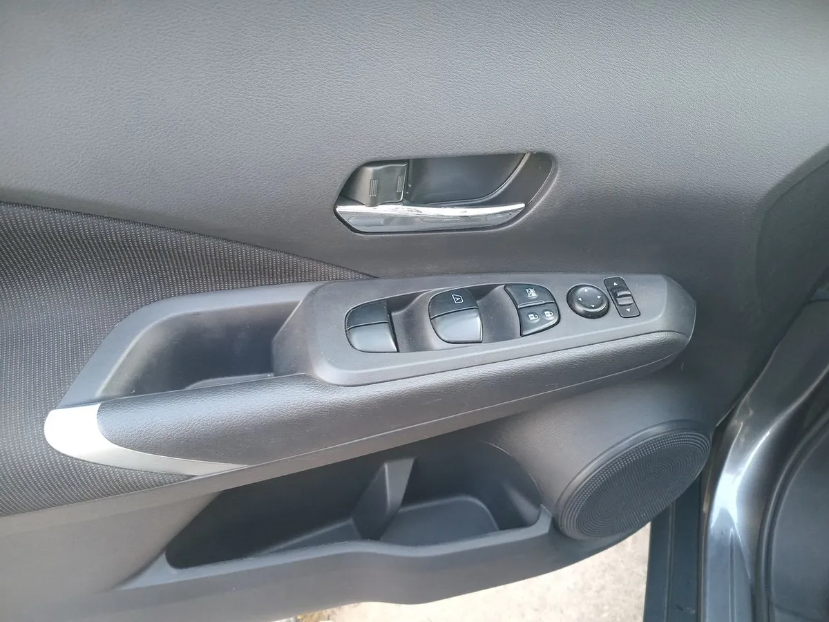 Nissan Kicks 1.6 Advance Mt 5p año 2021