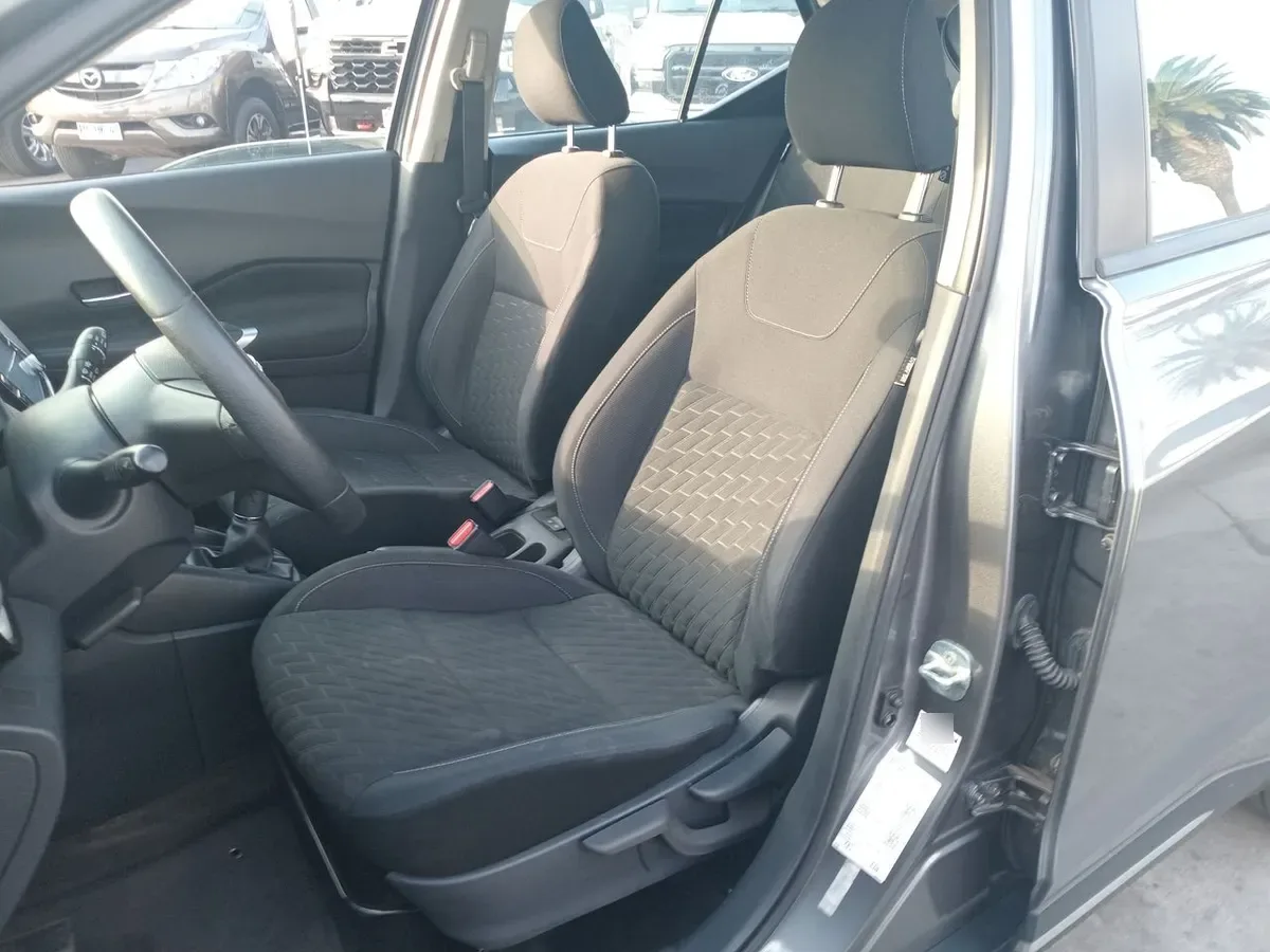 Nissan Kicks 1.6 Advance Mt 5p año 2021