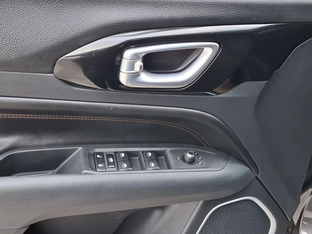 Jeep Compass Limited año 2025