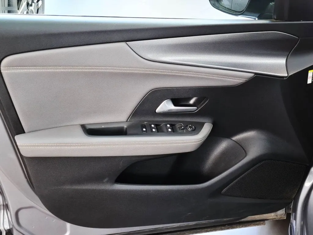 Opel Mokka Elegance año 2022