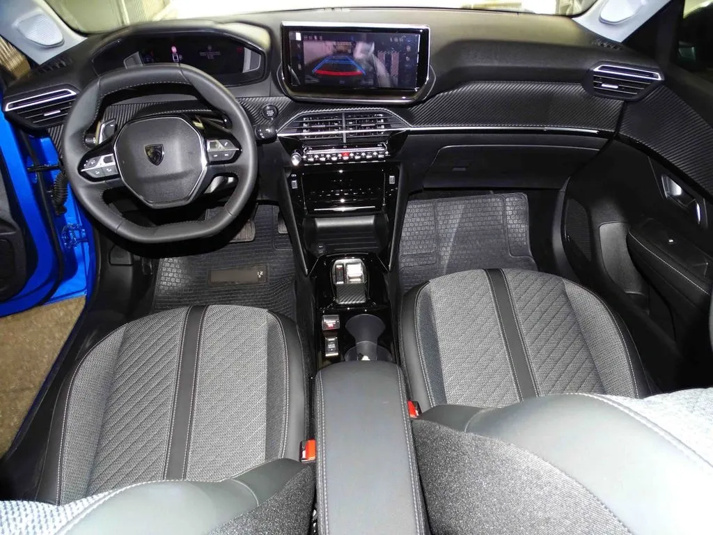 Peugeot 208 Allure año 2026
