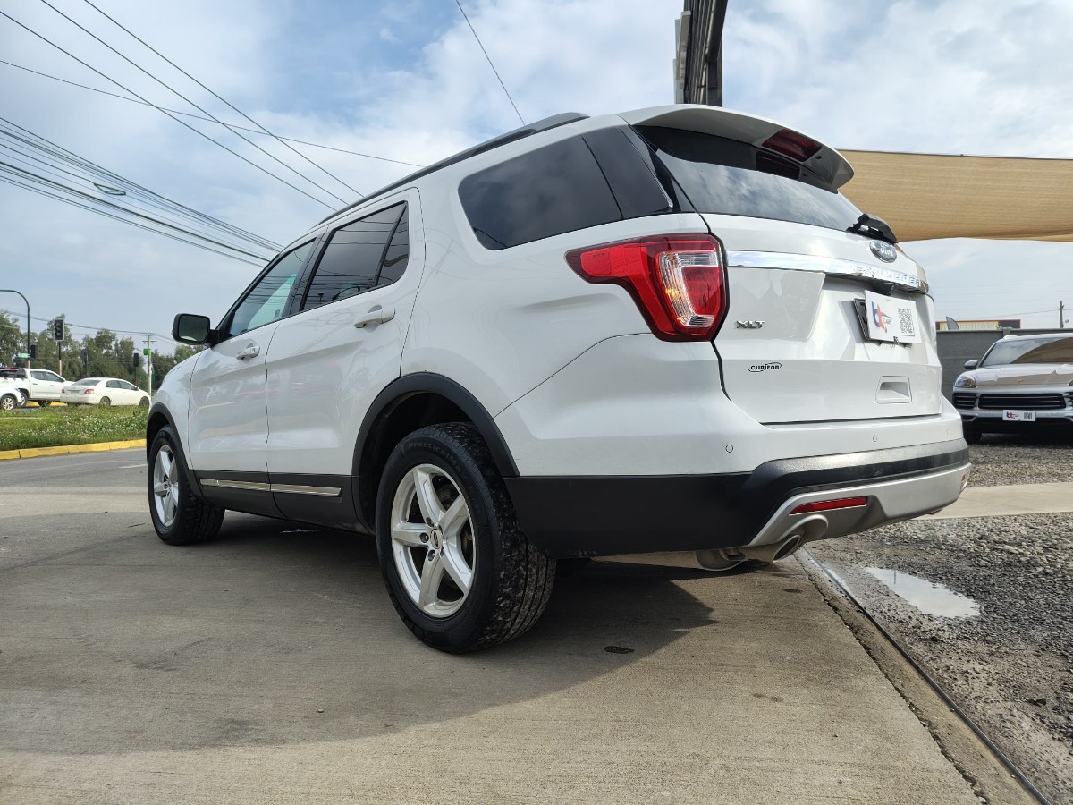 Ford Explorer Xlt 3.5 año 2017