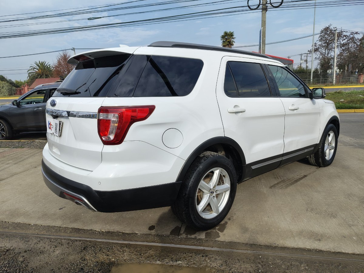 Ford Explorer Xlt 3.5 año 2017