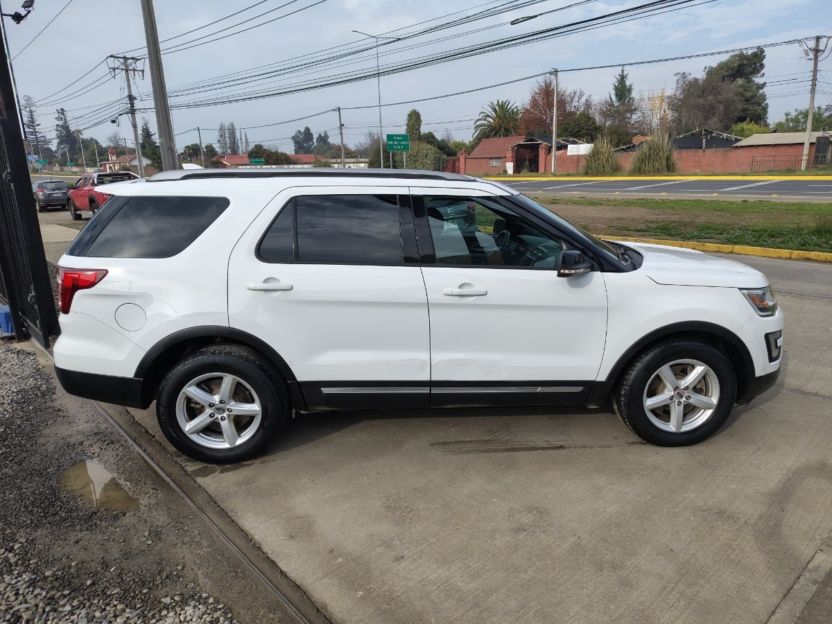 Ford Explorer Xlt 3.5 año 2017