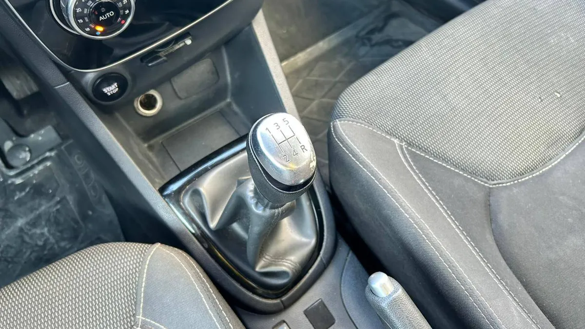 Renault Clio Expression 1.2 Mt año 2018