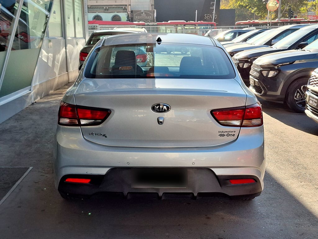 Kia Rio 4 1.4 Ex At año 2019