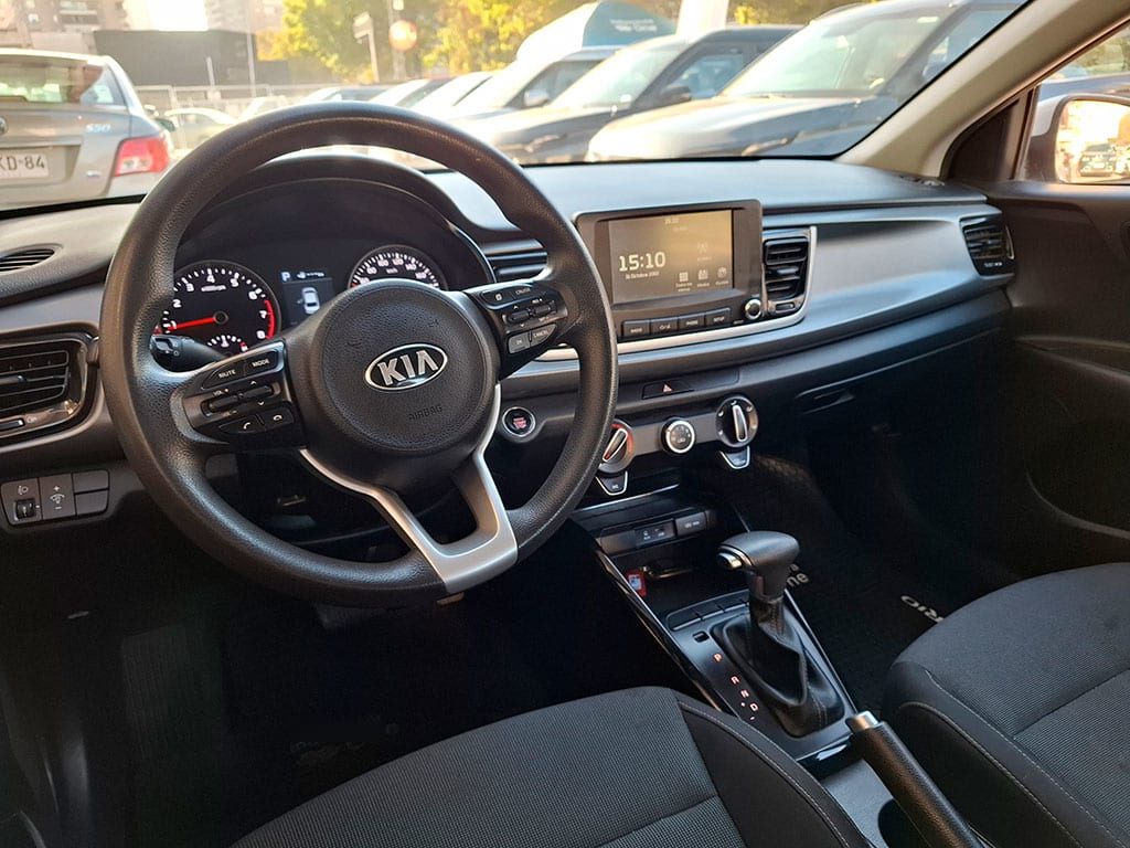 Kia Rio 4 1.4 Ex At año 2019