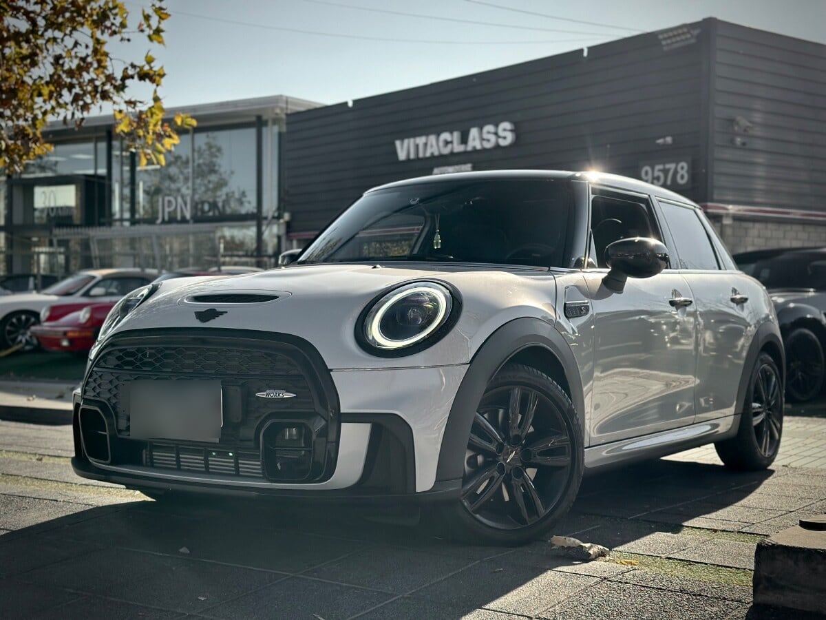 Mini Cooper S Look Jcw año 2023