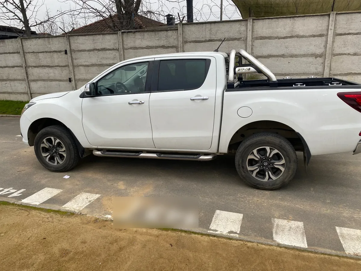 MAZDA BT-50 2.2 Dc Sdx High Mt 4x4 Diesel año 2021