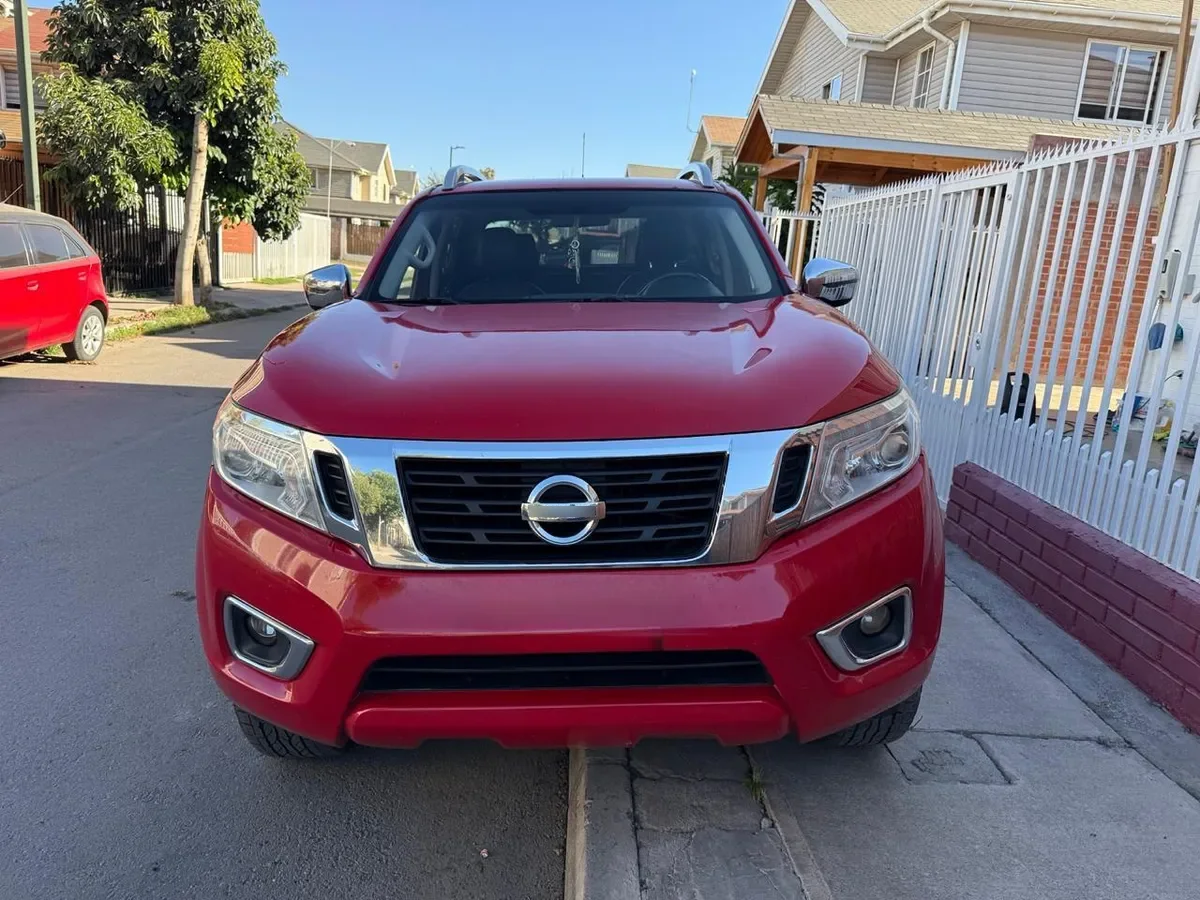 Nissan Np300 2.3 Dsl Dc Le Mt 4wd año 2018