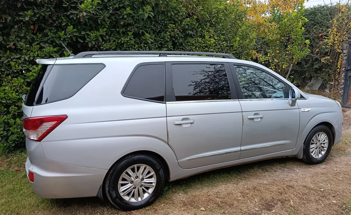 SSANGYONG STAVIC 2.0 Mt Diesel año 2016
