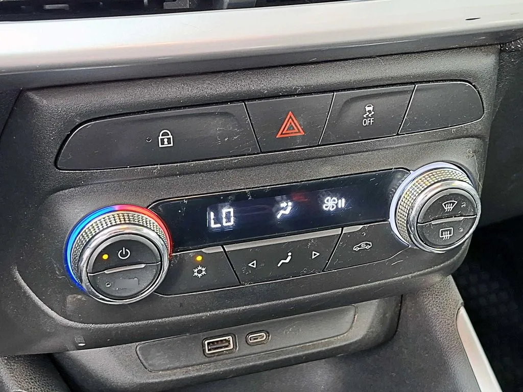 Chevrolet Montana Premier año 2024