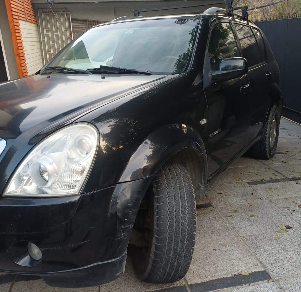 SSANGYONG REXTON 2.7 Ii Xdi At Tc Diesel año 2010