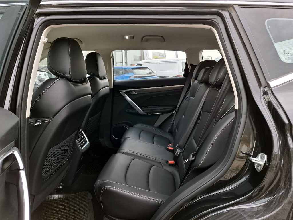 Geely Azkarra Comfort año 2023