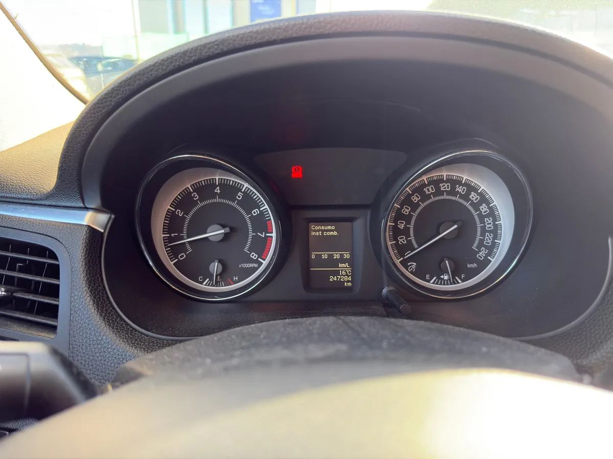 Suzuki Kizashi 2.4 Sedan Glx Mt año 2011
