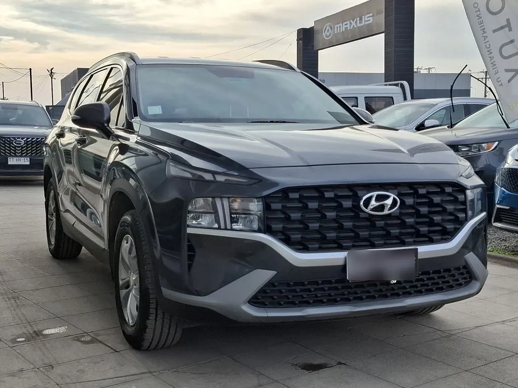 Hyundai Santa Fe 2.5 At año 2023