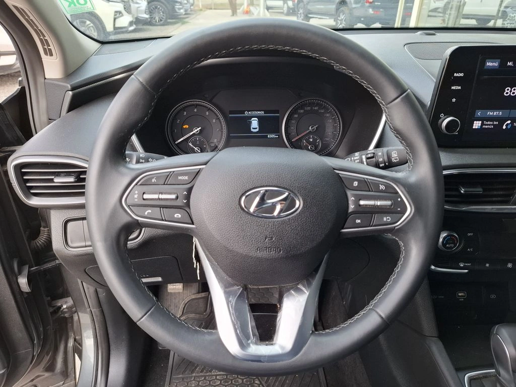 Hyundai Santa Fe 2.5 At año 2023
