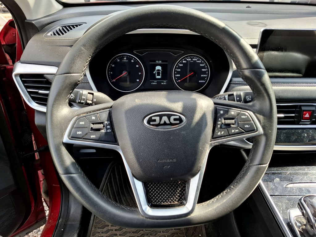 Jac Js8 Luxury año 2023