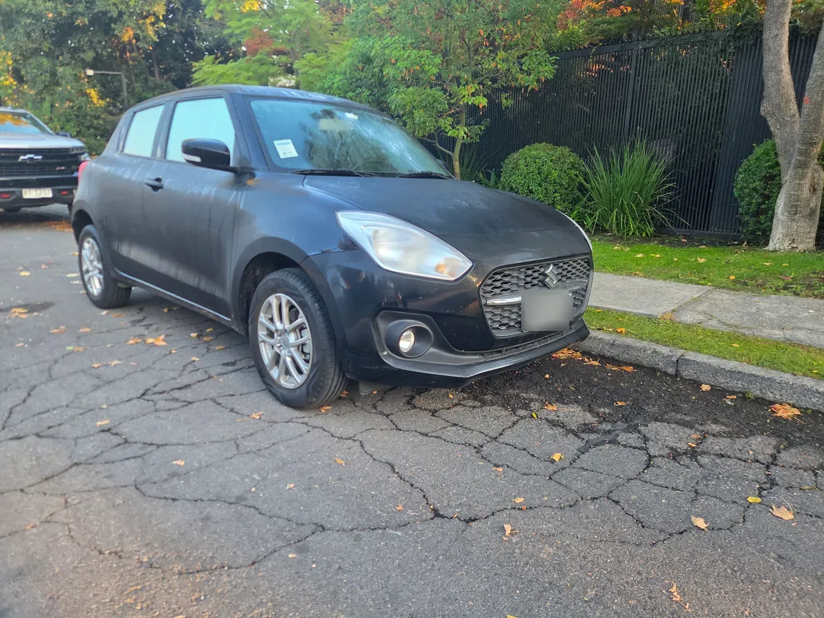 Suzuki Swift 1.2 Gl Mt año 2024
