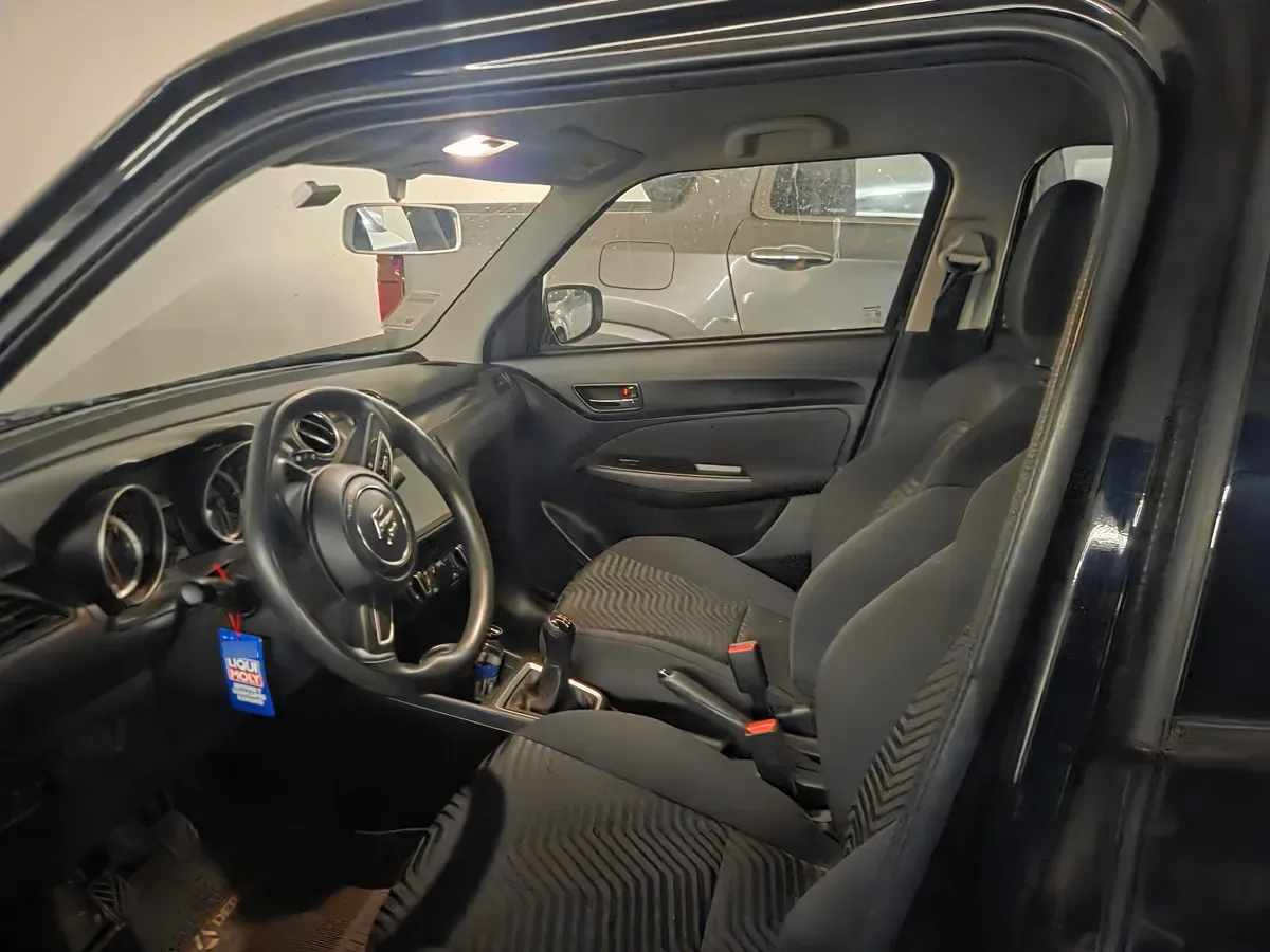 Suzuki Swift 1.2 Gl Mt año 2024