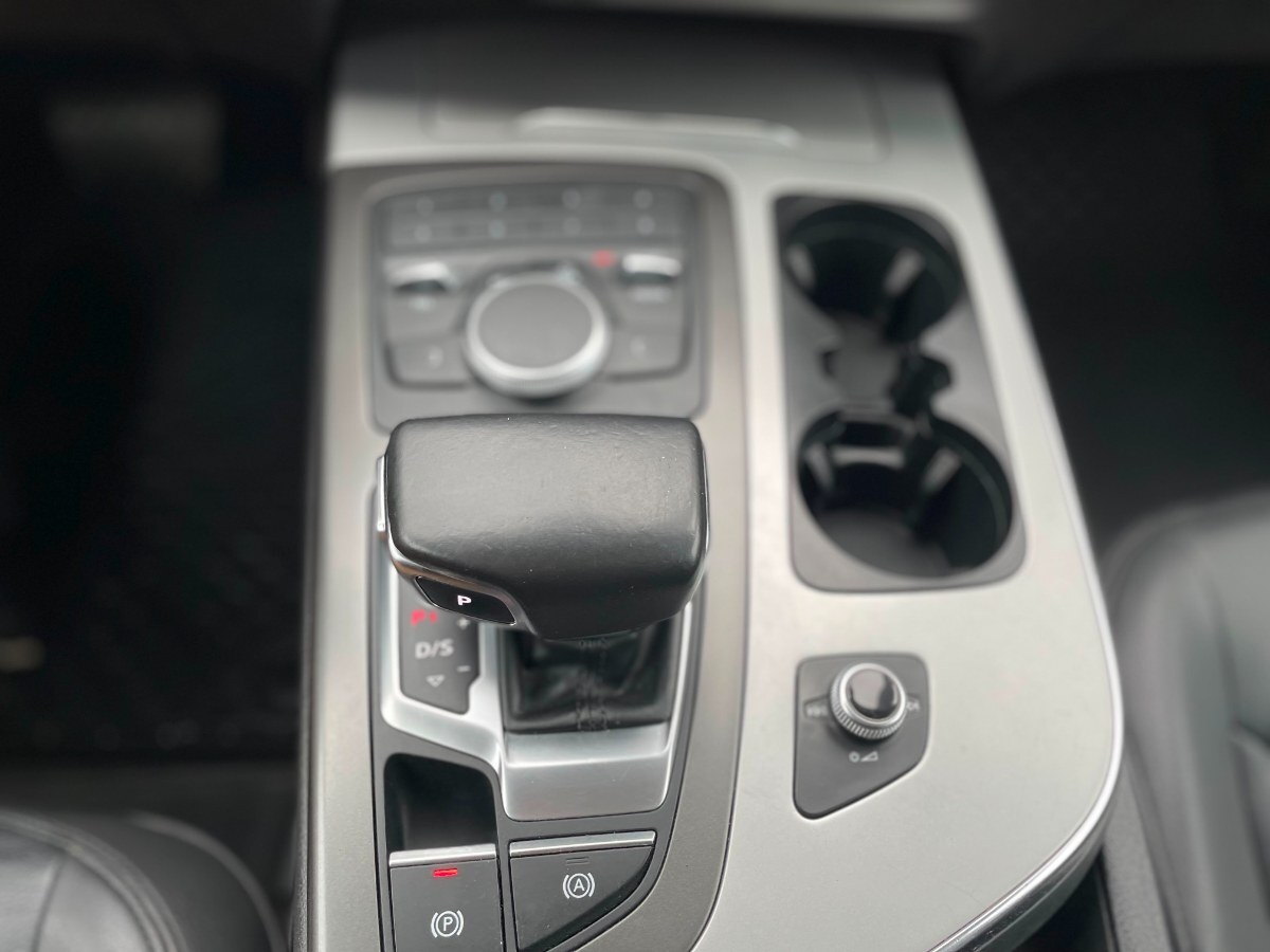 Audi Q7 Tfsi 2.0 Aut año 2017