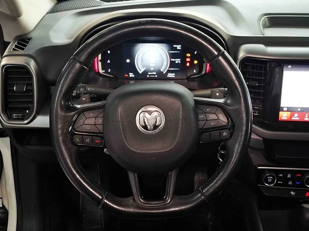Ram 1000 Big Horn Night Edition año 2022