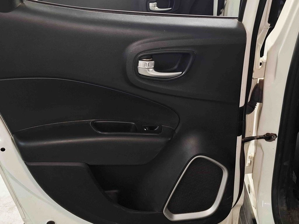 Ram 1000 Big Horn Night Edition año 2022