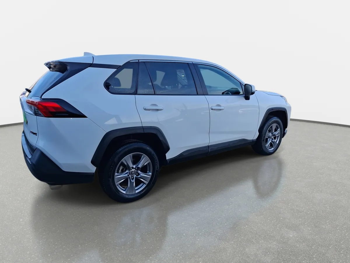 Toyota Rav 4 2.0 Le 4x2 Cvt At 5p año 2022