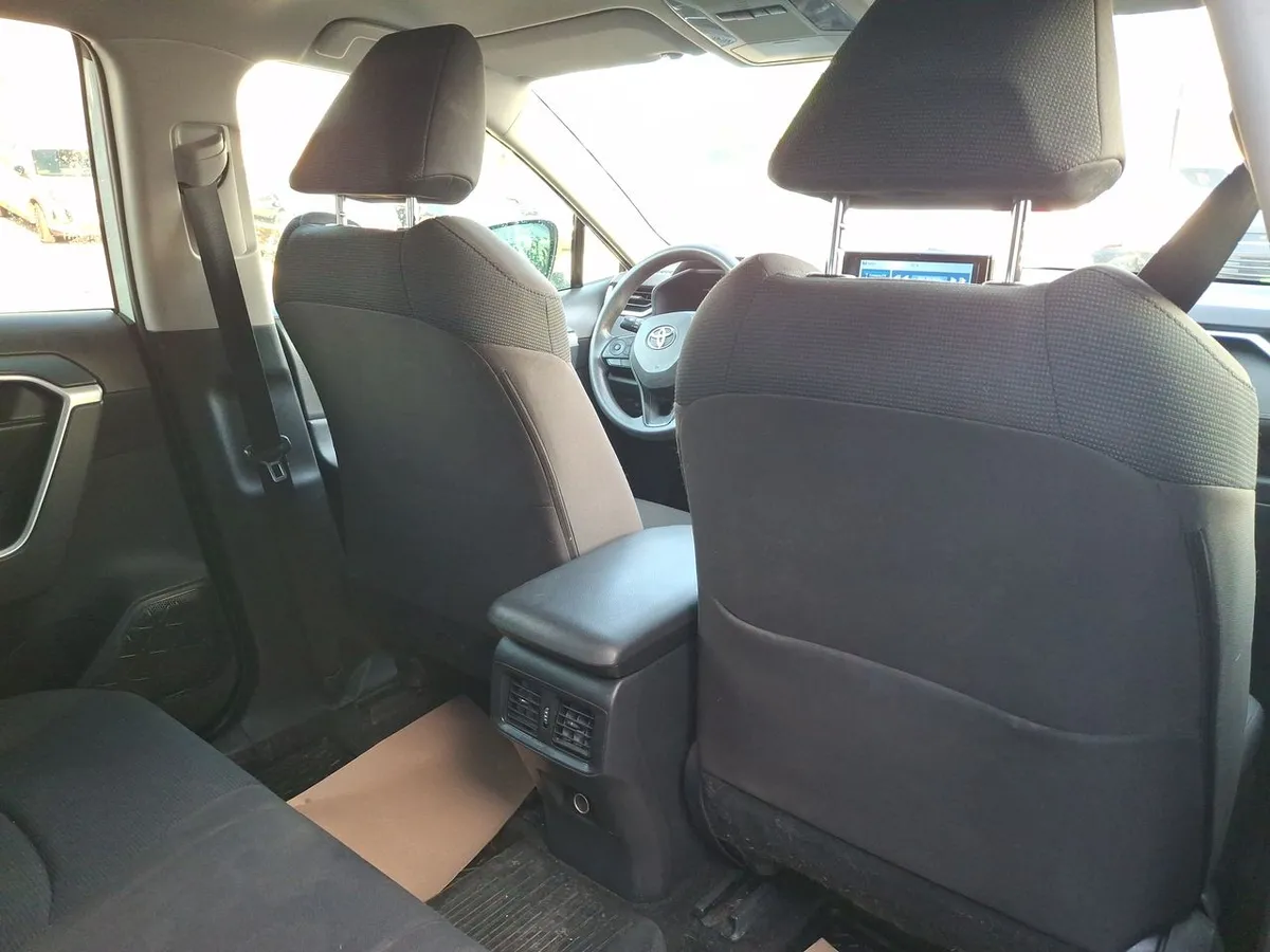 Toyota Rav 4 2.0 Le 4x2 Cvt At 5p año 2022