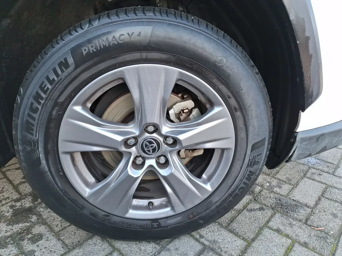 Toyota Rav 4 2.0 Le 4x2 Cvt At 5p año 2022