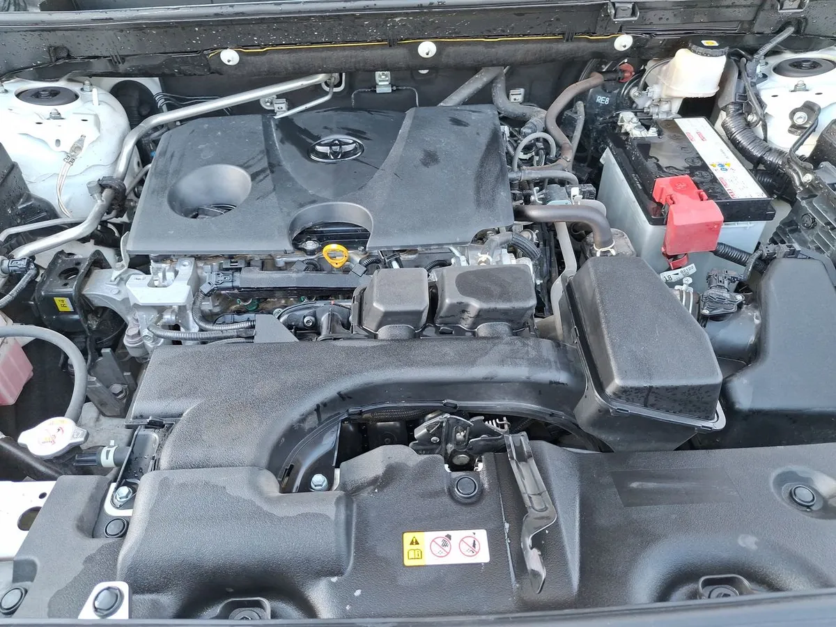 Toyota Rav 4 2.0 Le 4x2 Cvt At 5p año 2022