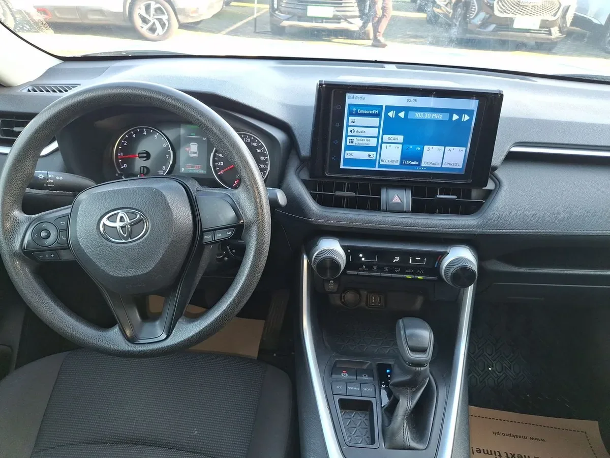 Toyota Rav 4 2.0 Le 4x2 Cvt At 5p año 2022